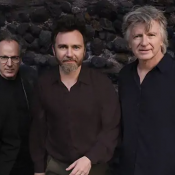 Blog Post : Neil Finn ‘Absolutely Crushed’ As COVID Diagnosis Interrupts Aus Tour 