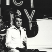 Blog Post : Mickey Gilley Was a Consummate Musician Who Sparked 1980s ‘Urban Cowboy’ Craze 
